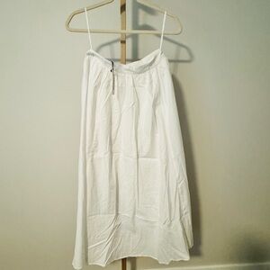 Commense Classic White A-Line Skirt